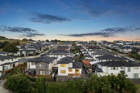 Photo of property in 3 Hing Street, Flat Bush, Auckland, 2019