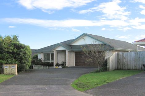 Photo of property in 1/19 Carniew Place, Dannemora, Auckland, 2016