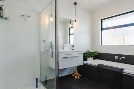 Photo of property in 18 Four Peaks Drive, Wigram, Christchurch, 8025