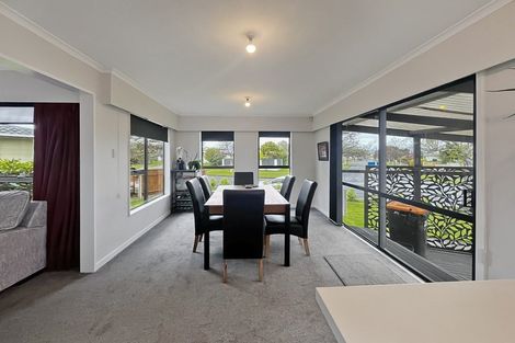 Photo of property in 39 Rhodes Drive, Kelvin Grove, Palmerston North, 4414