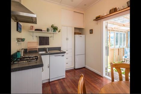 Photo of property in 175 Houghton Bay Road, Houghton Bay, Wellington, 6023