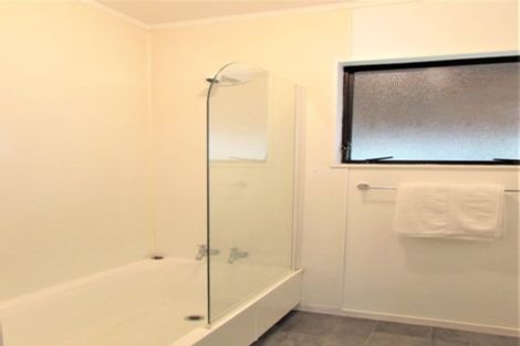 Photo of property in 2/264a Fergusson Drive, Heretaunga, Upper Hutt, 5018