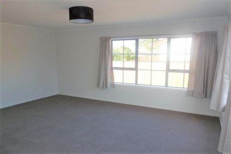 Photo of property in 203 Wordsworth Road, Manurewa, Auckland, 2102