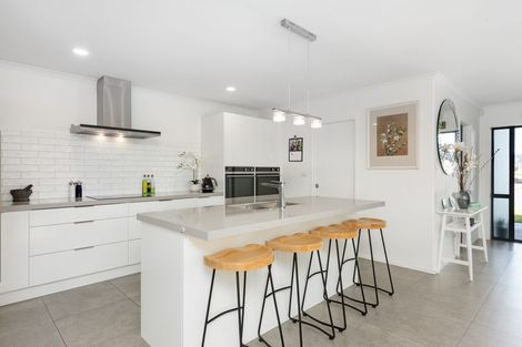 Photo of property in 123 Palm Springs Boulevard, Papamoa Beach, Papamoa, 3118