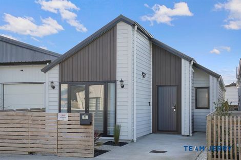 Photo of property in 11 Te Rauroha Street, Papakura, 2110