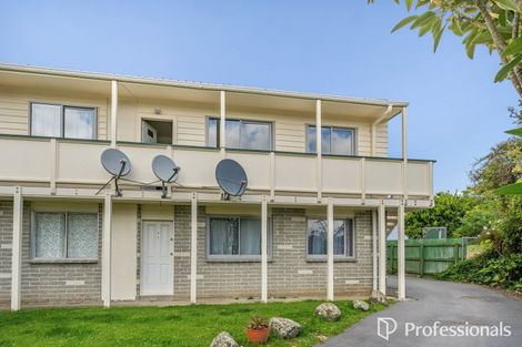 Photo of property in 9/19 Pirie Crescent, Moera, Lower Hutt, 5010