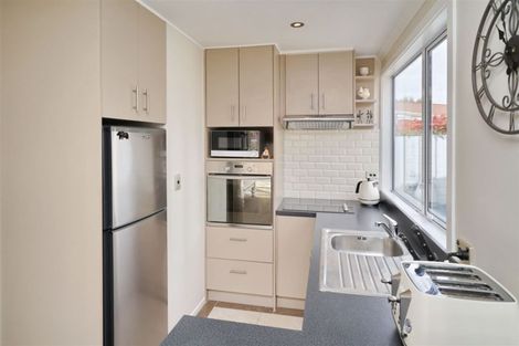 Photo of property in 66 Main North Road, Woodend, 7610