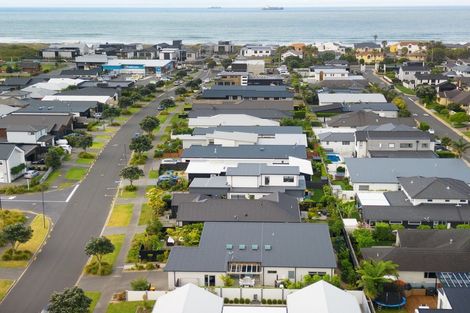 Photo of property in 41 Coast Boulevard, Papamoa Beach, Papamoa, 3118