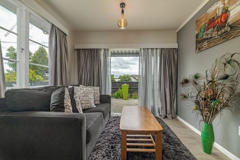 Photo of property in 4 Crewe Street, Pahiatua, 4910