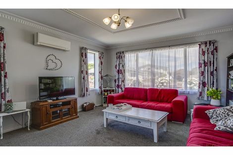 Photo of property in 23 Selwyn Street, Maori Hill, Timaru, 7910