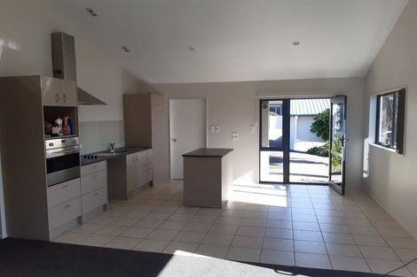 Photo of property in 328 Devon Street West, New Plymouth, 4310