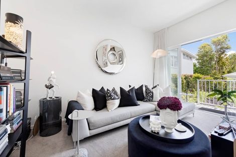 Photo of property in 39b Rutherford Terrace, Meadowbank, Auckland, 1072