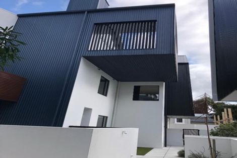 Photo of property in 76 Brougham Street, Mount Victoria, Wellington, 6011