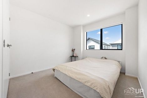 Photo of property in 2 Clay Lane, Hobsonville, Auckland, 0616