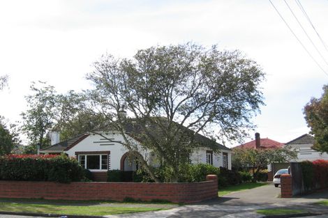 Photo of property in 5 Bathurst Street, Silverstream, Upper Hutt, 5019