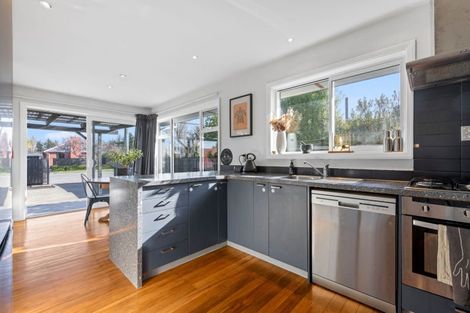 Photo of property in 124 Cavendish Road, Casebrook, Christchurch, 8051