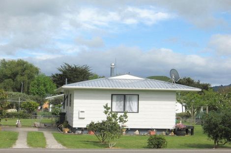 Photo of property in 25 Cook Street, Tolaga Bay, 4077