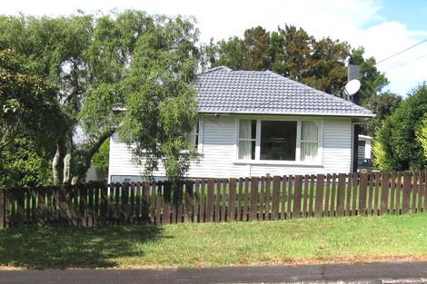 Photo of property in 147 Tirimoana Road, Te Atatu South, Auckland, 0602