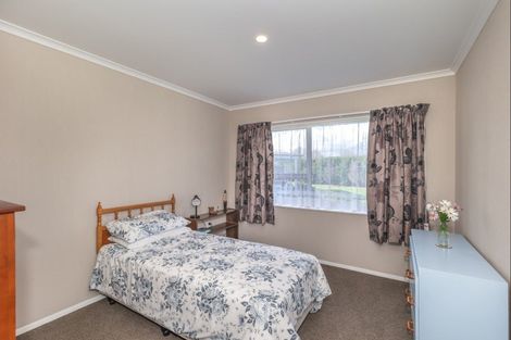 Photo of property in 23 Saint Laurent Way, Ohau, Levin, 5570