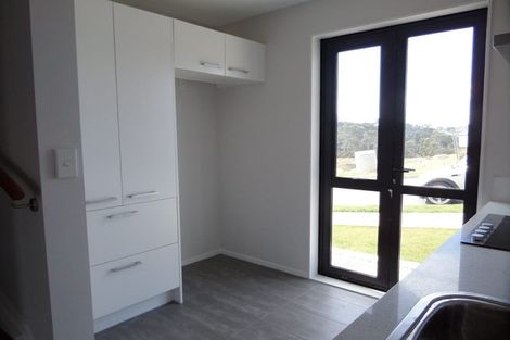 Photo of property in 11 Makamaka Lane, Albany Heights, Auckland, 0632