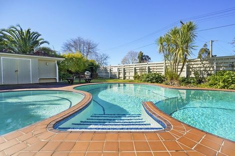 Photo of property in 2/10 Hunter Street, Hamilton Lake, Hamilton, 3204