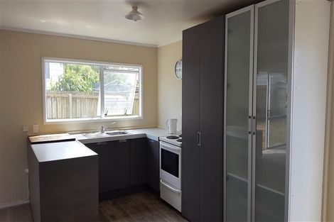 Photo of property in 2/24 Solveig Place, Randwick Park, Auckland, 2105