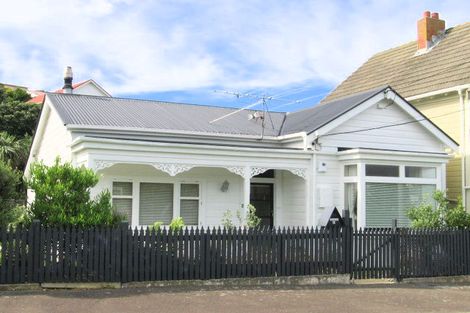 Photo of property in 21 Tiber Street, Island Bay, Wellington, 6023