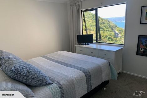 Photo of property in 2/19 Onslow Road, Khandallah, Wellington, 6035