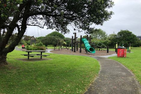 Photo of property in 26 Orere Point Road, Orere Point, 2585