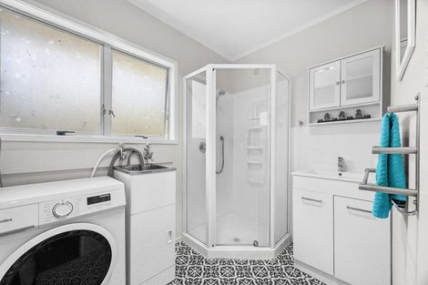 Photo of property in 5/19 Bayside Avenue, Te Atatu Peninsula, Auckland, 0610