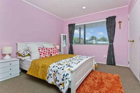 Photo of property in 2/83 Vandeleur Avenue, Birkdale, Auckland, 0626