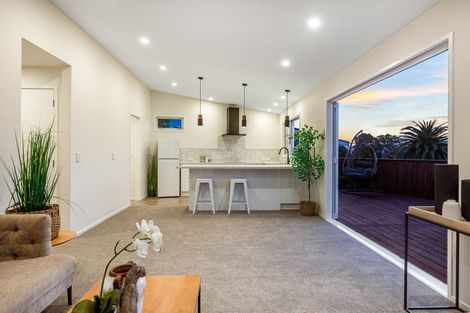 Photo of property in 67 Renown Road, Raumati South, Paraparaumu, 5032