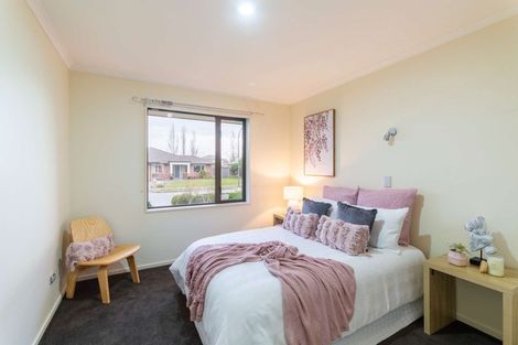 Photo of property in 5 Baltic Place, Northwood, Christchurch, 8051