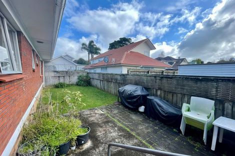 Photo of property in 2/35 Pah Road, Papatoetoe, Auckland, 2025
