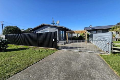 Photo of property in 14a Carson Street, Castlecliff, Whanganui, 4501