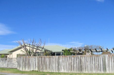 Photo of property in 2 Bucksburn Place, Greenmeadows, Napier, 4112
