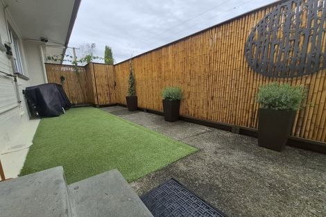 Photo of property in 2/9 Whitley Avenue, Ebdentown, Upper Hutt, 5018