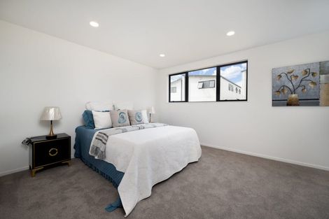 Photo of property in 5a Frontier Lane, Flat Bush, Auckland, 2019