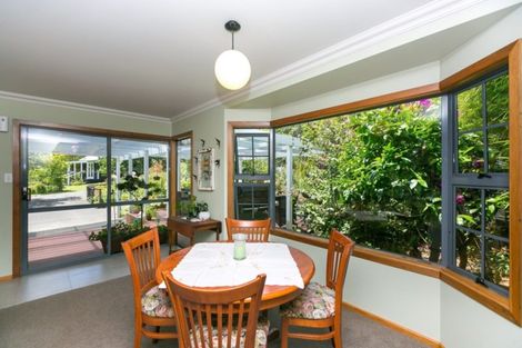 Photo of property in 3 Burgess Hill Road, Burgess Park, New Plymouth, 4371