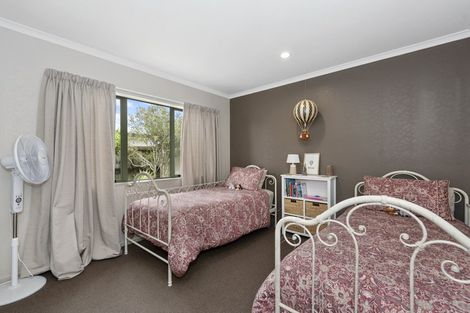 Photo of property in 32 Bramley Drive, Rototuna, Hamilton, 3210