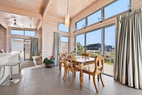 Photo of property in 9 Via Aroha, Waitarere Beach, Levin, 5510