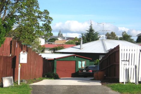 Photo of property in 2/20 Mile Place, Henderson, Auckland, 0612