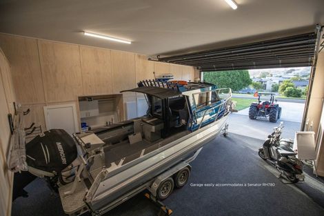 Photo of property in 32 Wallis Street, Raglan, 3225