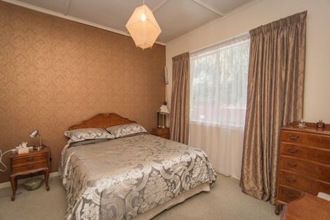 Photo of property in 16 Lennox Street, Winchester, 7985