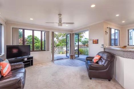 Photo of property in 17 Armagh Road, Blockhouse Bay, Auckland, 0600