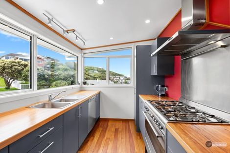 Photo of property in 92b Dowse Drive, Maungaraki, Lower Hutt, 5010