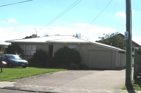 Photo of property in 2/8 Richard Avenue, Bucklands Beach, Auckland, 2014