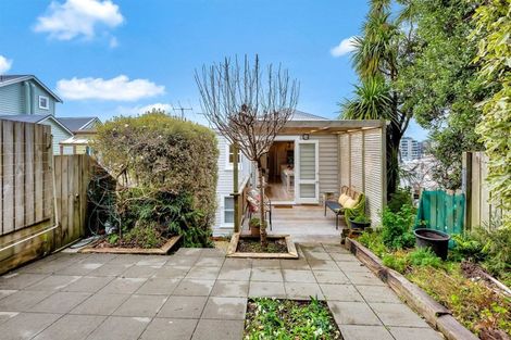 Photo of property in 8 Watson Street, Te Aro, Wellington, 6011