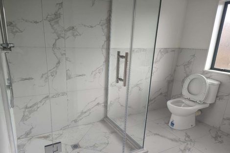 Photo of property in 2/4 Parker Avenue, New Lynn, Auckland, 0600