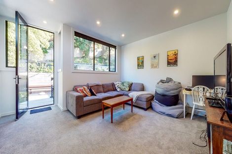 Photo of property in 306b Queens Drive, Lyall Bay, Wellington, 6022